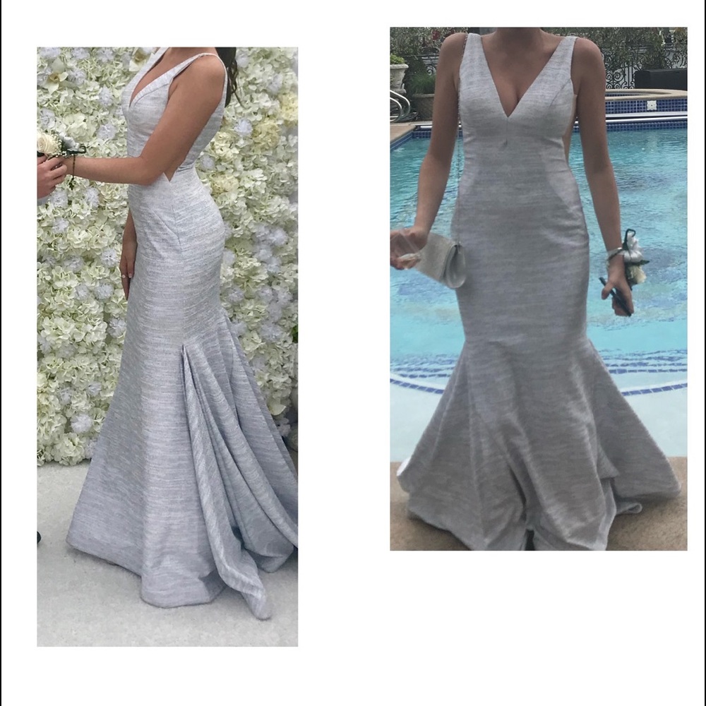 Elegant prom/ formal dress